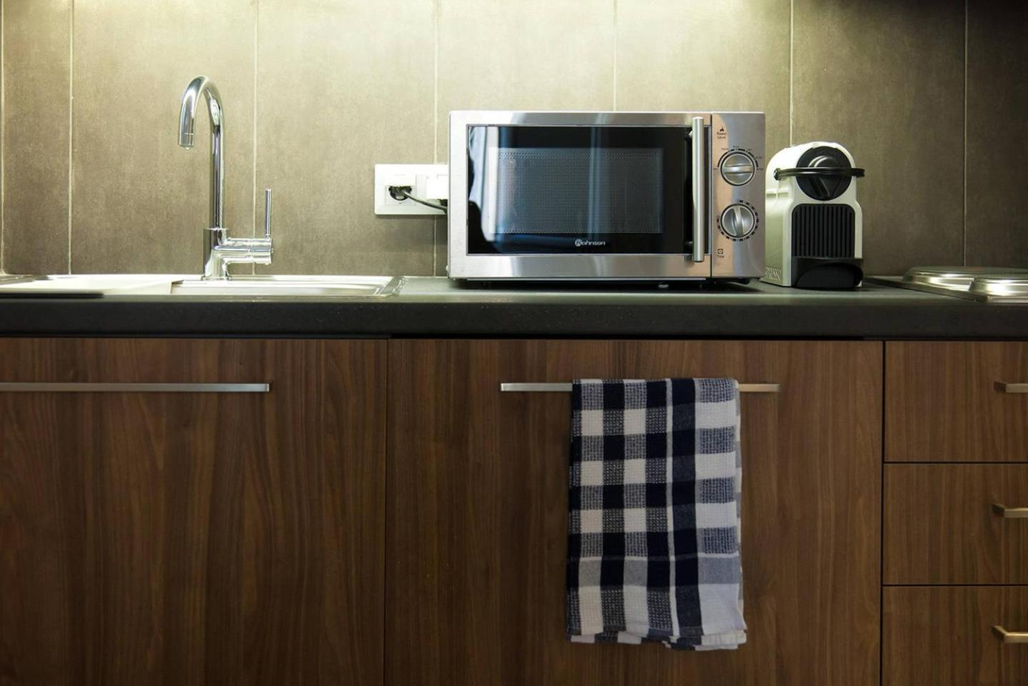 Toni'S Charming Apartment In The Thisseo Station Atenas Exterior foto